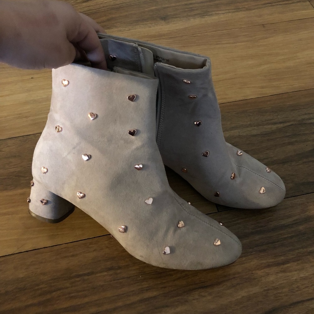 TOPSHOP HEART BOOTIES